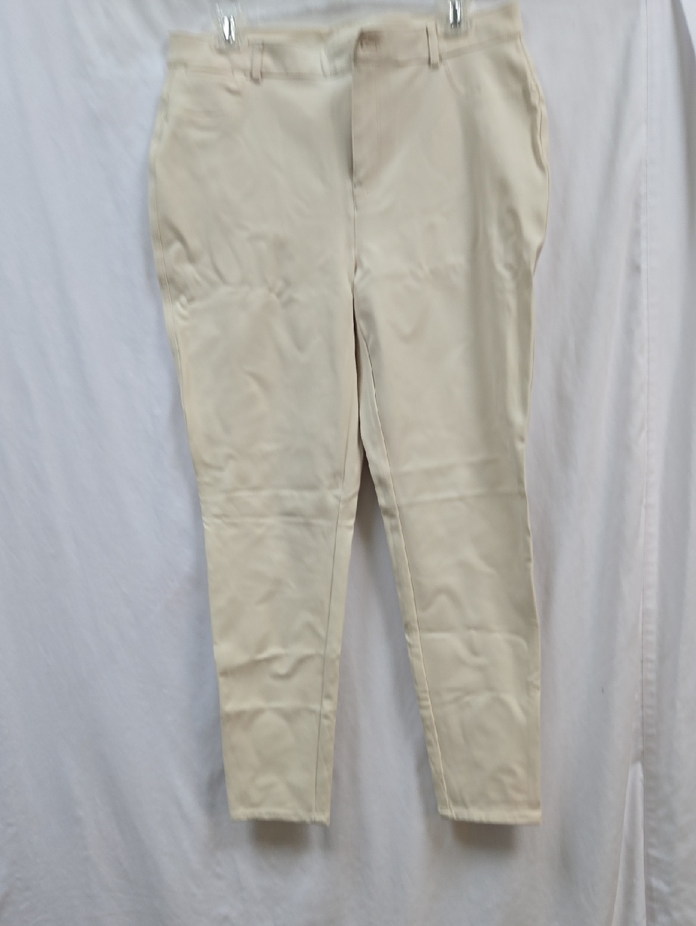 Chico's Slim Chino Pants in Cream